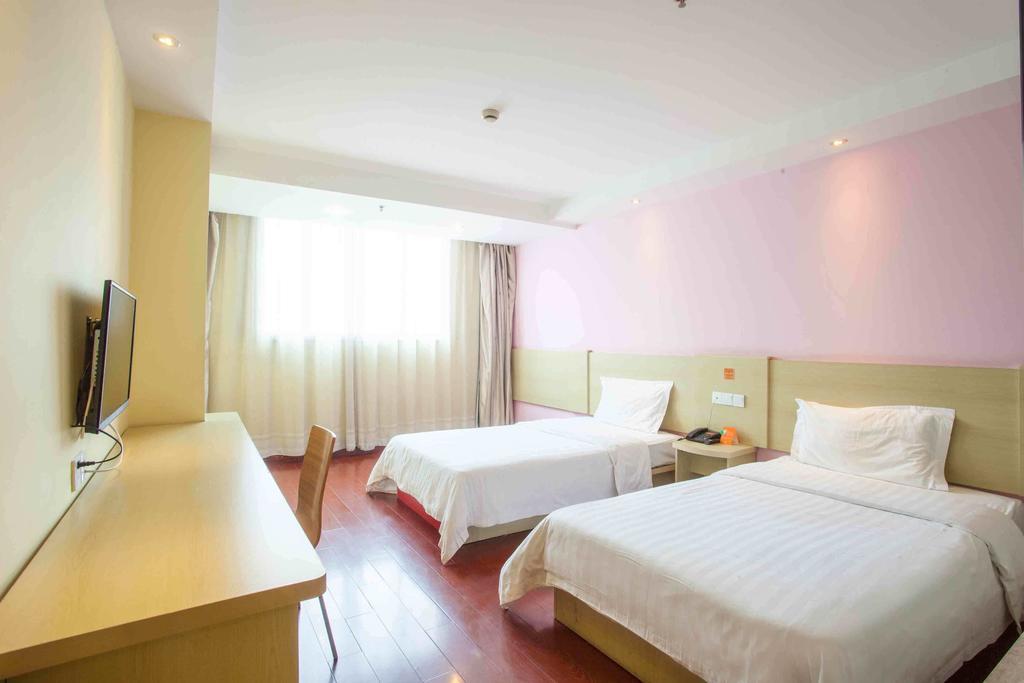 7Days Inn Bazhong Nanchi South Road Phoenix City Szoba fotó