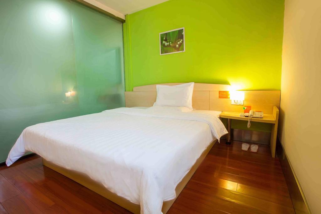 7Days Inn Bazhong Nanchi South Road Phoenix City Szoba fotó