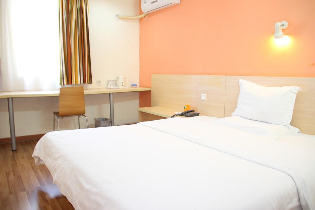 7Days Inn Bazhong Nanchi South Road Phoenix City Kültér fotó